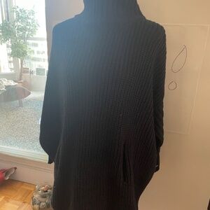 Tommy Hilfiger Women's Dark Blue Sweater Sz M-L